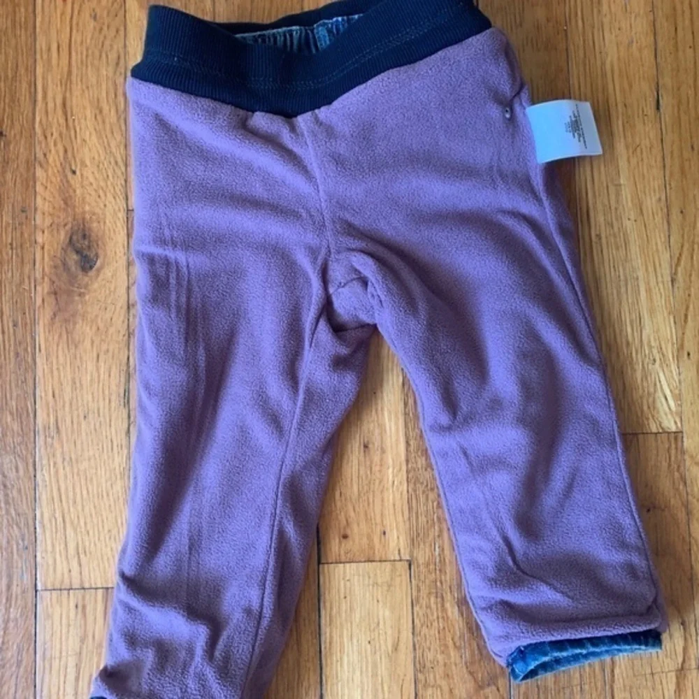 𝅺GAP- Baby pull on fleece inside jeans- Size 12-18m